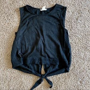 Sleeveless Blouse with Tie